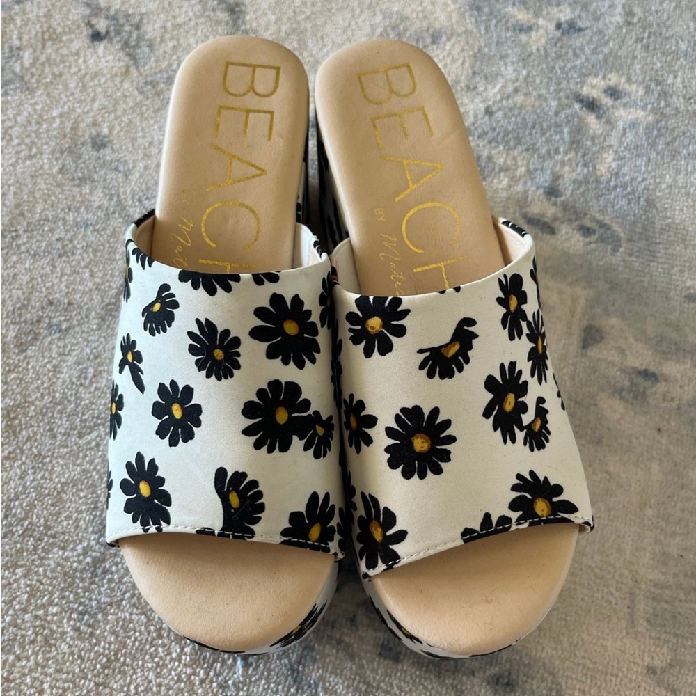 Matisse Black and White Floral Platform Sandals
